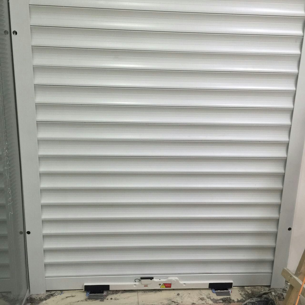 银行防盗卷帘门